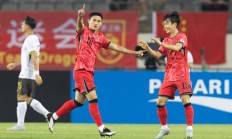 开云体育下载-东亚杯首轮中国男足0:3不敌韩国队